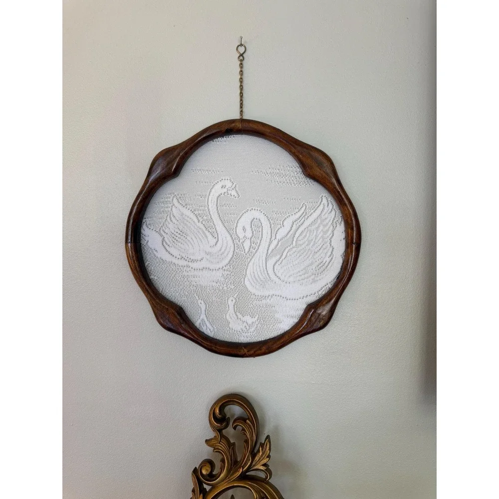 Vintage Swan Lace Wall Hanging - Picture 4 of 17